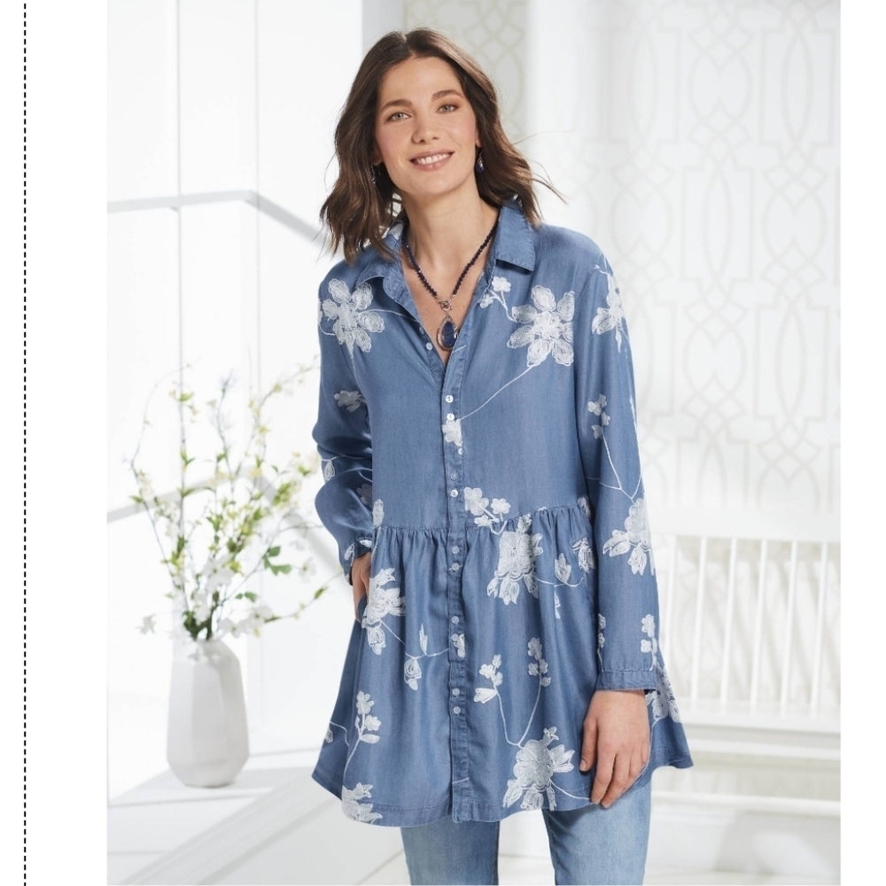 North Style Button Front Floral Embroidered Chambray Tunic Dress / Top